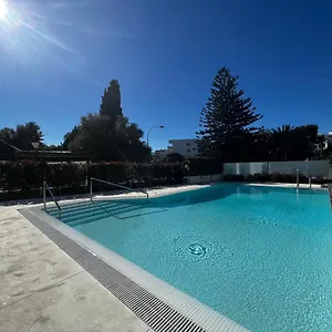 https://royal-banus.es-andalucia.com